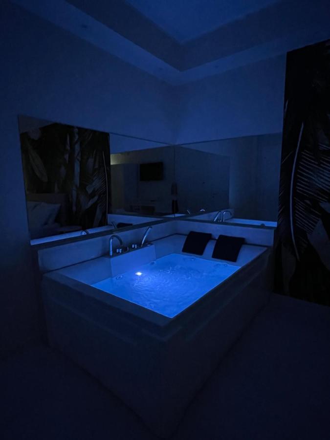 Suite 55 In Centro Trani Ngoại thất bức ảnh
