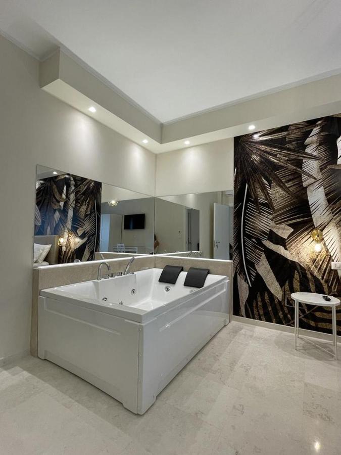 Suite 55 In Centro Trani Ngoại thất bức ảnh