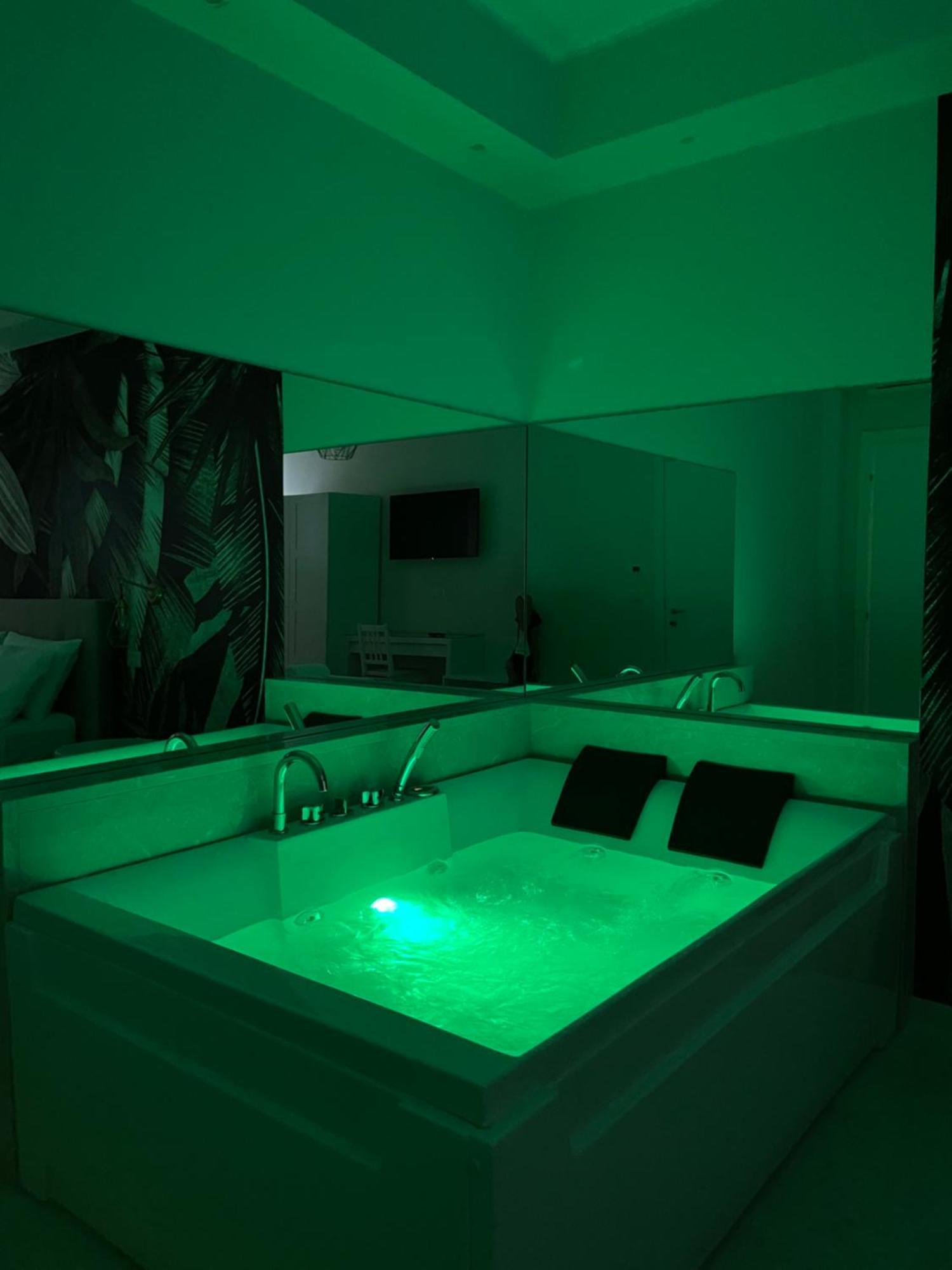 Suite 55 In Centro Trani Ngoại thất bức ảnh
